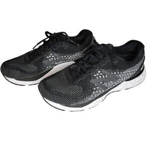 New Balance Women's black and white Competition Running Shoes sneakers